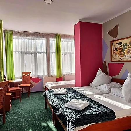 Mieszko Centrum Przy Deptaku 2*