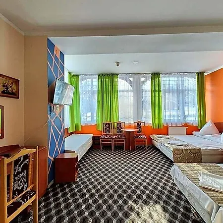 리조트 Mieszko Centrum Przy Deptaku 카르파츠